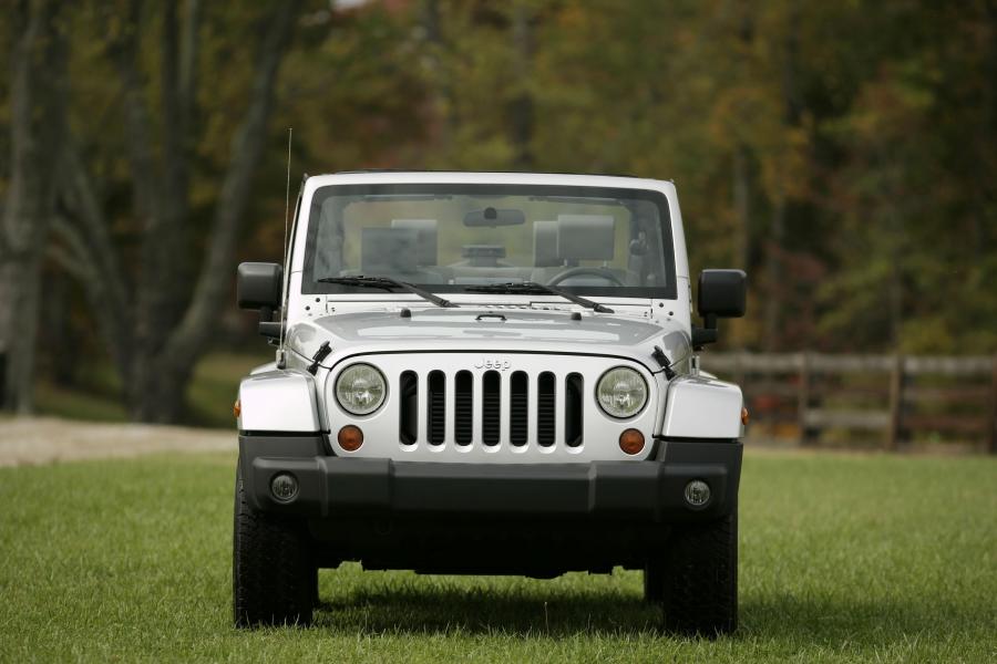  Jeep Wrangler 2007 года  (фото 39 из 55)